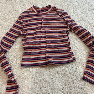 Long sleeve shirts and jackets/sweaters ⭐️